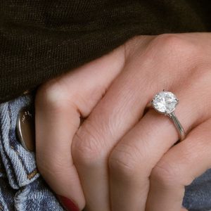 Valentina Pear Shape Engagement Ring Setting