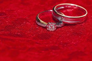 How to Choose an Engagement Ring